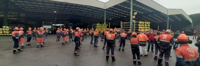 El plan industrial presentado por Tubos Reunidos supone desindustrialización y destrucción de empleo con dinero público