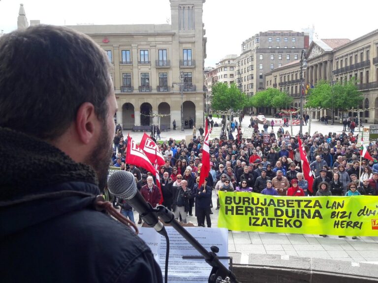 Tanto en la CAV como en Nafarroa necesitamos unos presupuestos que garanticen un empleo, unas pensiones y unos servicios públicos dignos