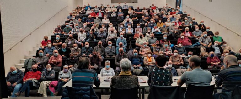 Pentsio propioen alde, azaroaren 13an kalera ateratzeko deia egiten dugu