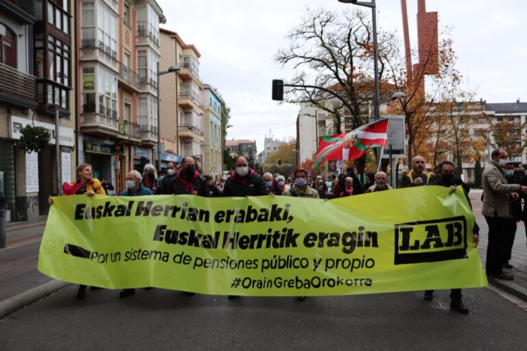 Nos hemos movilizado junto al movimiento de pensionistas por un sistema de pensiones público y propio