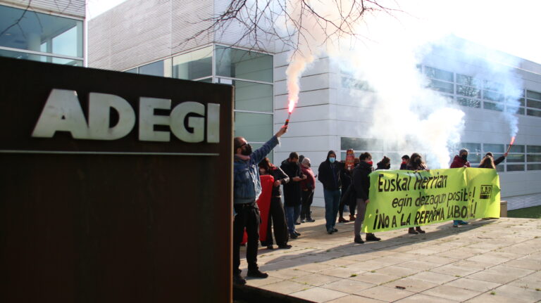Hemos advertido a la patronal vasca, en el marco de la Jornada de Reivindicación, que con esta reforma laboral no habrá paz social