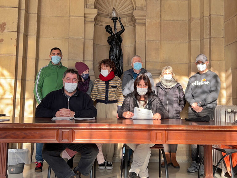 Denunciamos la condena a Joseba Alvarez por hacer frente a una actuación racista y violenta