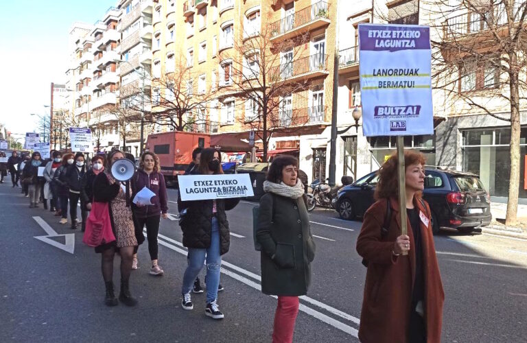 El 8 de marzo interpelaremos a PNV y PSN en defensa de las condiciones laborales de las trabajadoras de los sectores de los cuidados