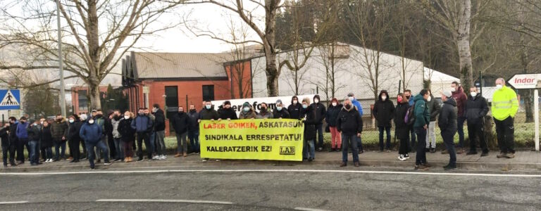 Las y los trabajadores de Laser Goiken recurrirán a la huelga indefinida si no readmiten a los despedidos