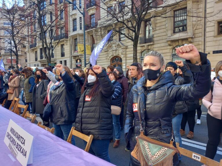 Garbiñe Aranburu: «En la negociación colectiva también existe una brecha entre los convenios masculinizados y feminizados»
