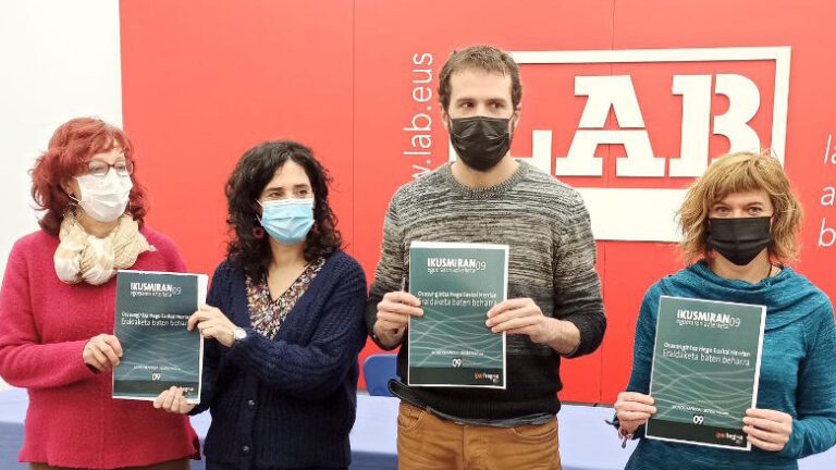 Hemos exigido responsabilidades políticas por las decisiones erróneas y reiteradas adoptadas por los gobiernos de Gasteiz e Iruñea en materia sanitaria