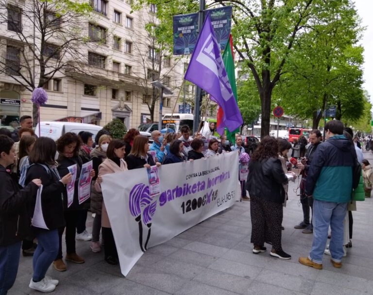 Con el objetivo de conseguir un convenio que recoja 15 pagas de 1.200 euros, hemos anunciado 5 jornadas de huelga en la limpieza de Bizkaia