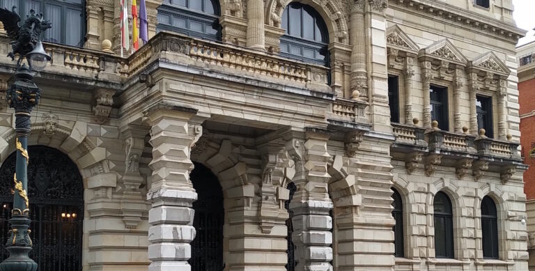 LABek eskatzen du Bizkaiko Foru Aldundiko eta GUFE-ko plantilla handitu dadila hainbat unitatetan, baliabide falta nabarmena delako