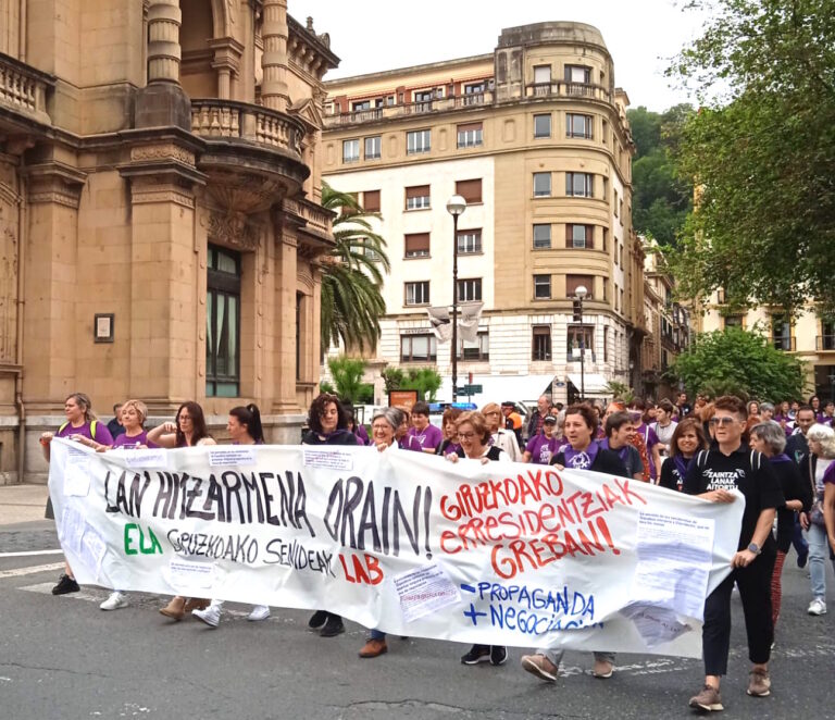 Hemos reiterado que para dar solución al conflicto de las residencias de Gipuzkoa son imprescindibles un convenio para el herrialde y la mejora de los ratios