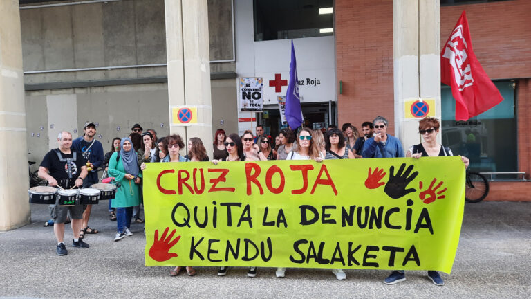 Hemos denunciado en la calle la impugnación del convenio de intervención social de Nafarroa