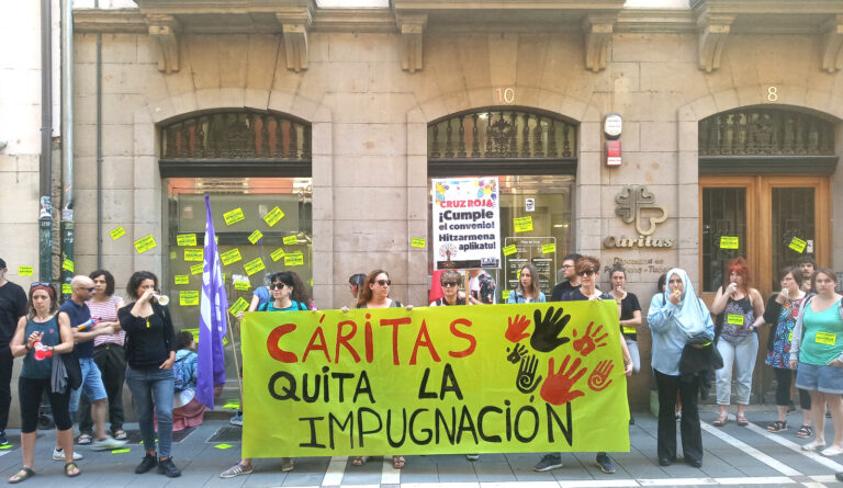 Hemos salido de nuevo a la calle a denunciar la impugnación del convenio de intervención social de Nafarroa