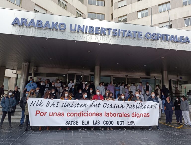 Nos hemos movilizado a las puertas de la huelga en Osakidetza