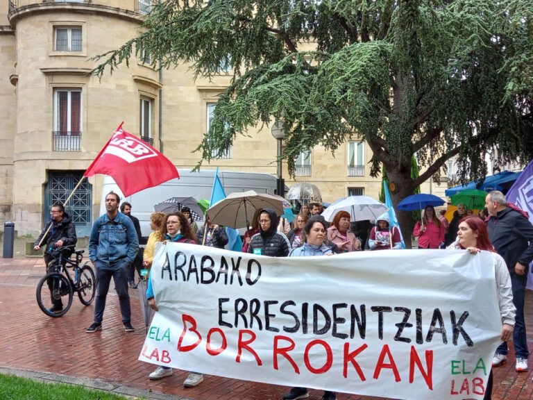 Las trabajadoras de las residencias de Araba se vuelven a movilizar por un convenio digno
