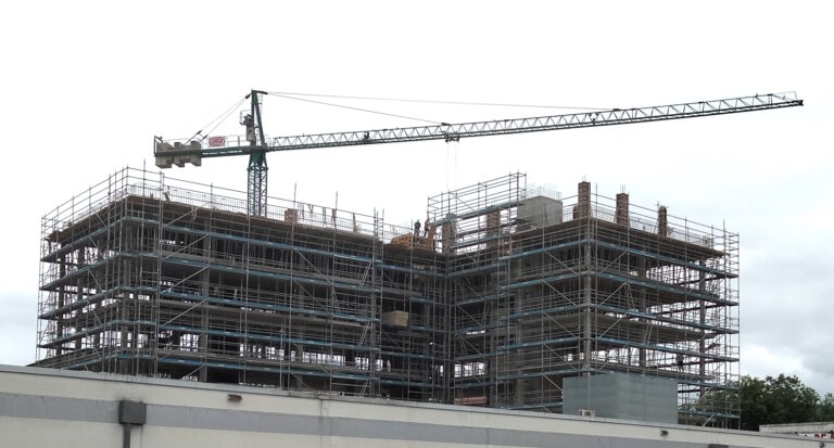 Tras caer del aldamio, una vez más