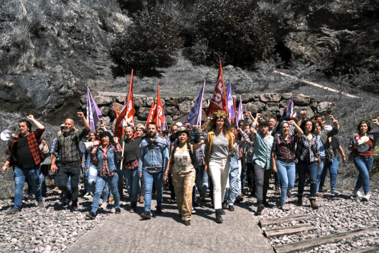 Abesten duen langileria ez da inoiz hilko