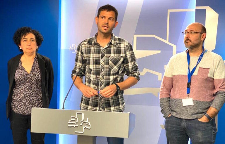 «No firmes. No entregues a Mutualia tu historia clínica»