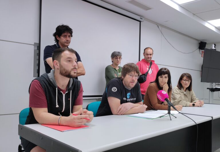 Hemos llamado a la huelga en las piscinas de SCDR Anaitasuna, UDC Txantrea y Club Natación Pamplona para mantener el poder adquisitivo de las plantillas