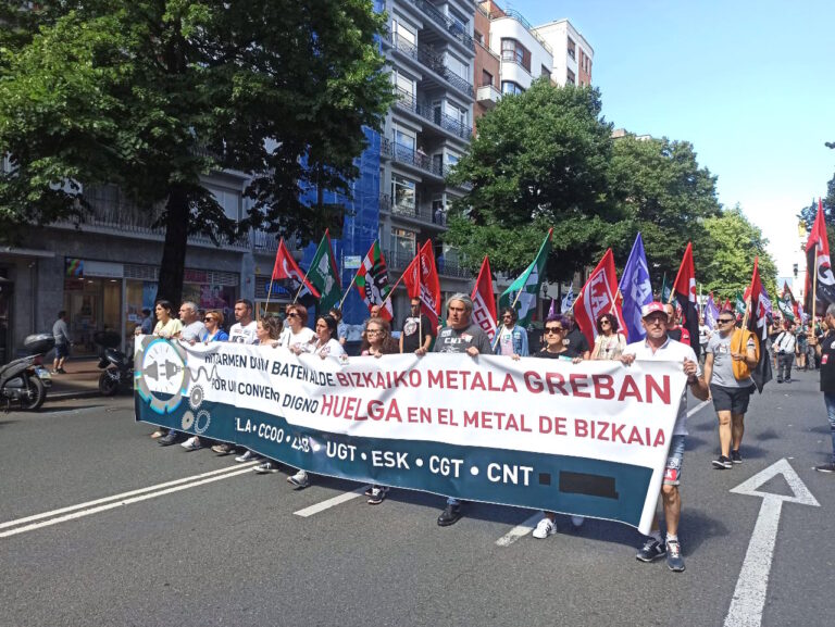 Las y los trabajadores del metal de Bizkaia vuelven a exigir a la patronal que se siente a negociar y ofrezca contenidos