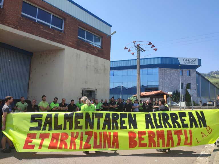 Siemens Gamesa de Asteasu sigue sin comprometerse a garantizar el futuro de las y los trabajadores