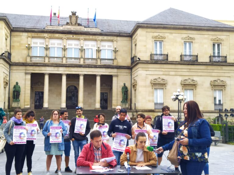 Ante la falta de avances en la negociación, los sindicatos convocamos 4 jornadas más de huelga en el sector de intervención social de Araba