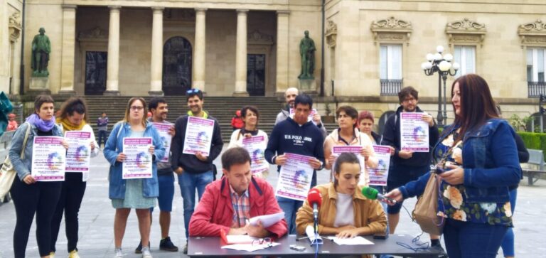 Negoziazioan aurrerapausorik egon ezean, sindikatuok beste 4 greba egun deitu ditugu Arabako esku-hartze sozialeko sektorean