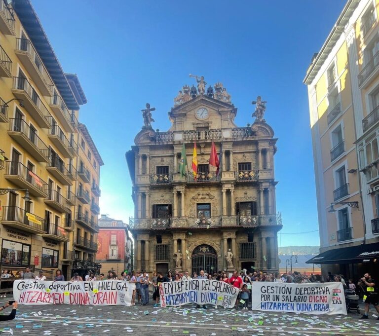 Exitosa jornada de huelga en gestión deportiva de Nafarroa por un incremento salarial igual al IPC