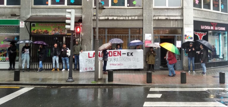 Las y los trabajadores de Lanalden han convocado una huelga de todo el día en defensa de unas condiciones laborales dignas