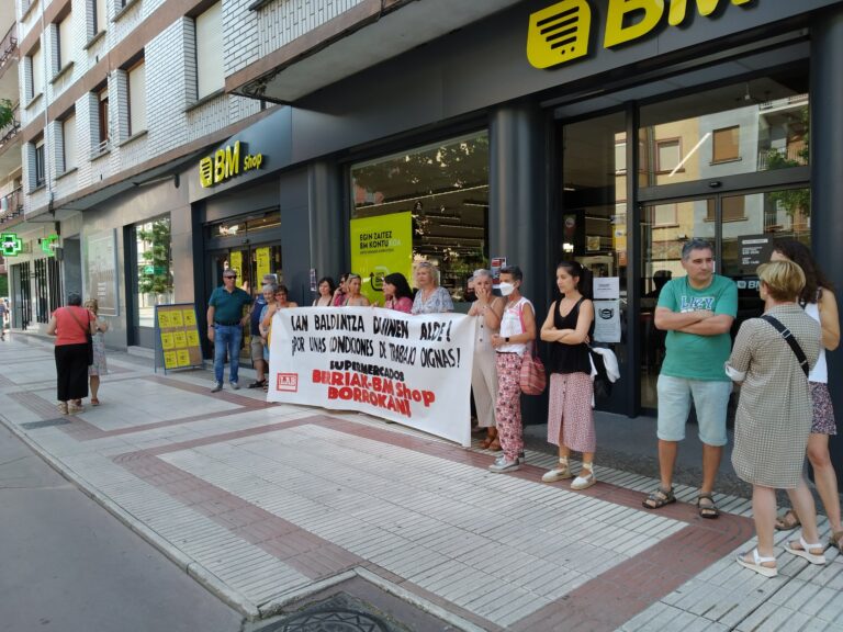 La dirección de Superberriak comunica un ERE de extinción para toda la plantilla y todas las tiendas