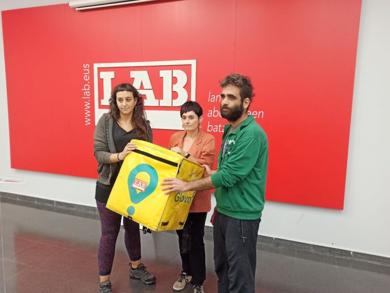 Vamos a plantear un conflicto colectivo para que a los y a las trabajadoras de Glovo se les aplique el Convenio de Hostelería