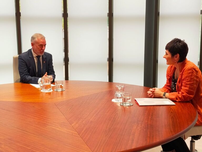 Hemos pedido a Urkullu que deje de ser el lehendakari de la patronal y que promueva políticas a favor de las clase trabajadora