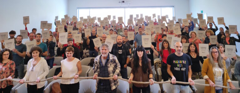 Enpresaz enpresa euskaraz lan egiteko eskubidea aldarrikatuko dugu