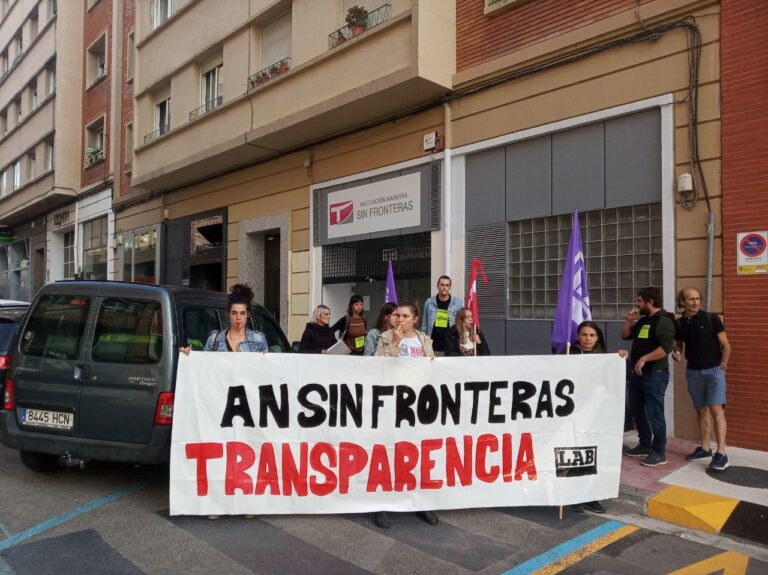 El Gobierno de Nafarroa debe tomar las riendas del futuro de los servicios y plantilla que gestiona Sin Fronteras actualmente