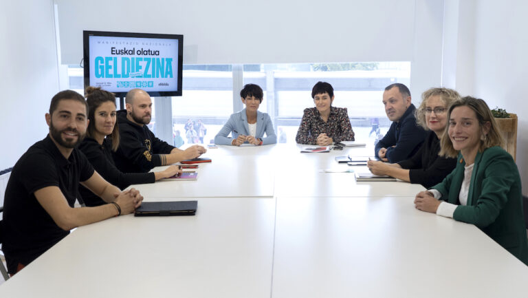 Hemos tratado con EH Bildu sobre la respuesta que le debe dar la izquierda independentista a la crisis ecosocial