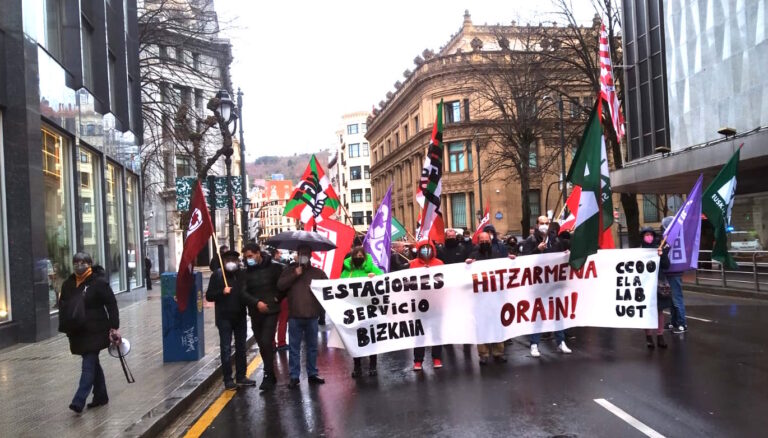 Bizkaiko gasolindegietako langileek grebara joko dute abenduaren 1etik 5era