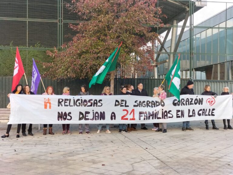 La plantilla de la residencia de Sagrado Corazón de Iruñea denuncia el despido de sus 21 trabajadoras