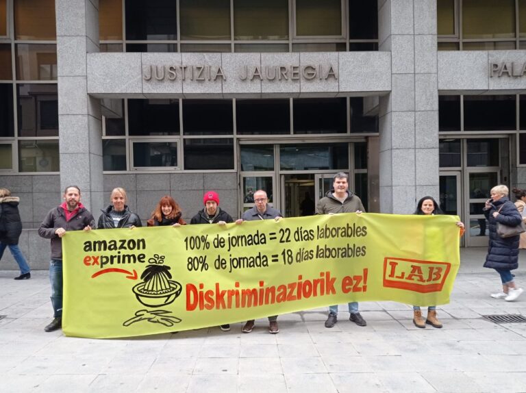 Amazonek lanaldi partzialeko langileak diskriminatzen ditu