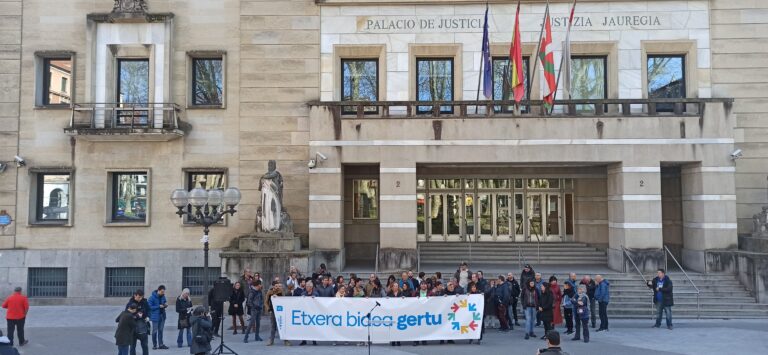 Euskal presoen etxerako bidea oztopatzen duten salbuespen-neurrien kontra mobilizatu gara