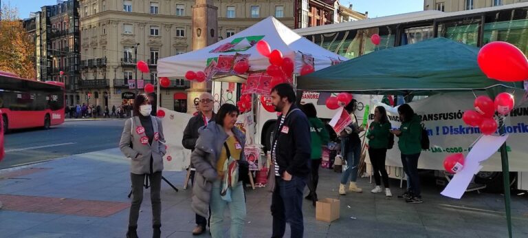 Continúa la lucha de la plantilla del Centro Vasco de Transfusiones de Osakidetza contra su discriminación laboral