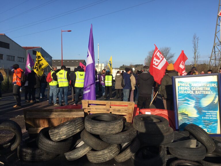 Erretreten erreformaren aurkako borrokaren baitan Mugerreko pleita blokeatu dugu