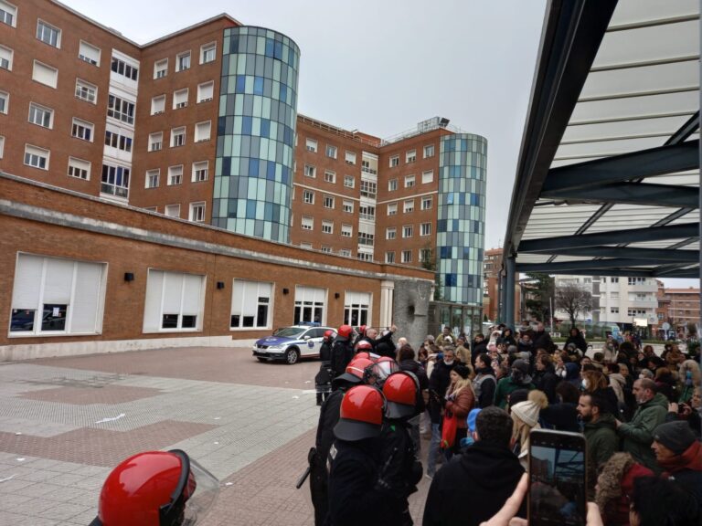 LAB, ESK, SATSE, ELA, UGT, SME, CCOO, SAE eta UTESE Gurutzetako Unibertsitate Ospitaleko sindikatuen prentsa oharra