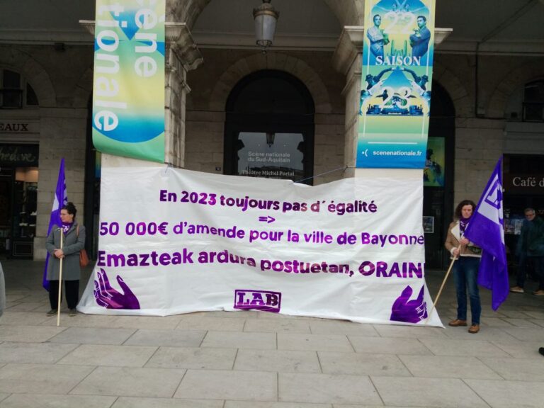 Baionako Herriko Etxeak berdintasuna oztopatzen duela salatu dugu gaur, martxoaren 8an