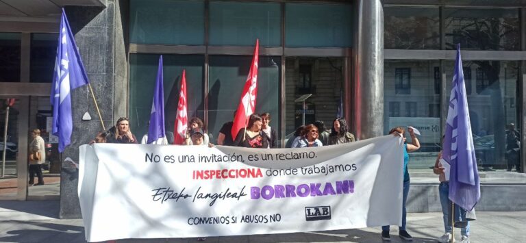Lan Ikuskaritzaren aurrean mobilizatu gara etxeko langileen lan-baldintzen berdintasuna eskatzeko
