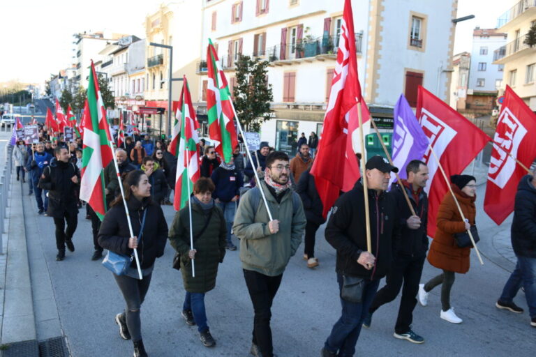 Euskal Errepublika posible egin dezagun