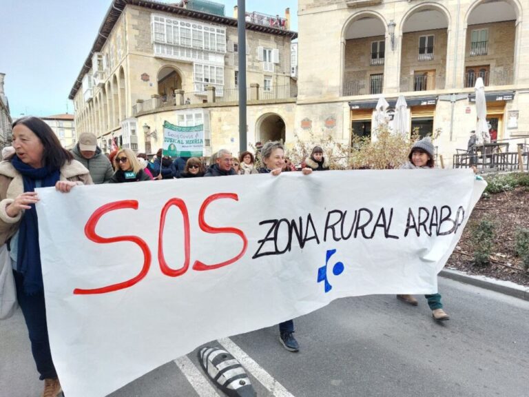 LAB, SATSE, SME, ESK, UGT, CCOO eta SAE sindikatuok grebara deitu dugu Arabako landa eremuko Lehen Mailako Arretan, apirilaren 27an