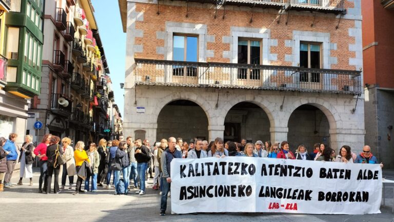 Continúan las huelgas en Asunción Klinika Tolosa ante el bloqueo de la negociación del convenio