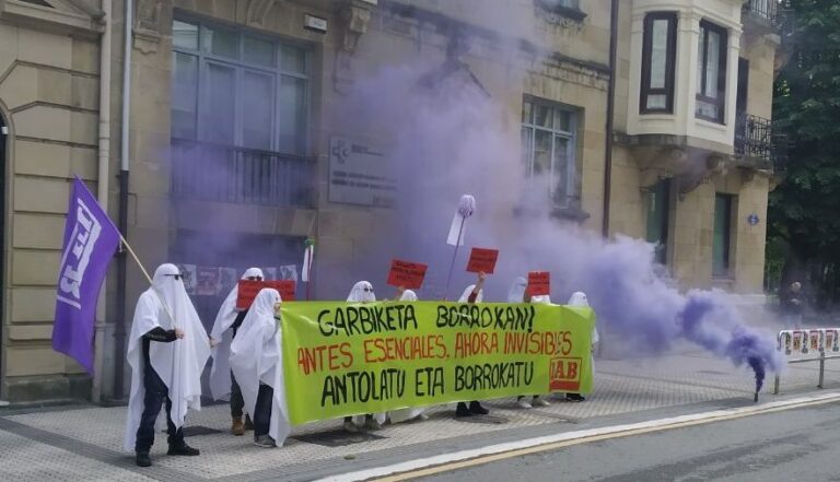 Gipuzkoako eraikin eta lokalen garbiketako akordioak ez du bermatzen erosahalmena
