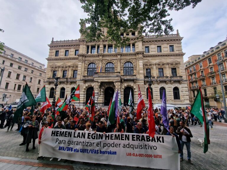 Los trabajadores y trabajadoras de la Diputación de Bizkaia y del IFAS exigimos el desbloqueo de la negociación de una vez por todas