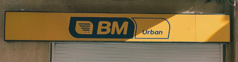 Denunciamos que las trabajadoras de limpieza en supermercados BM llevan dos nóminas sin cobrar