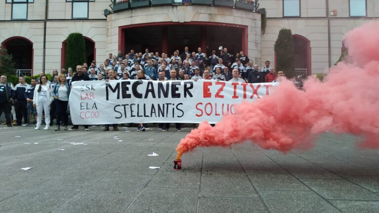 La convocatoria de huelga contra el cierre de Mecaner es secundada por toda la plantilla