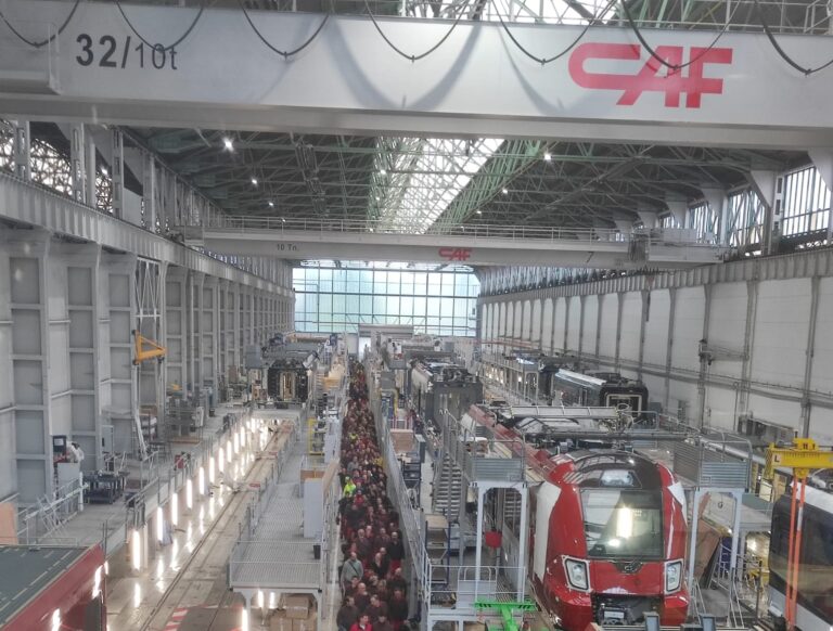 La plantilla de CAF Turnkey & Engineering inicia una huelga indefinida contra la discriminación entre centros